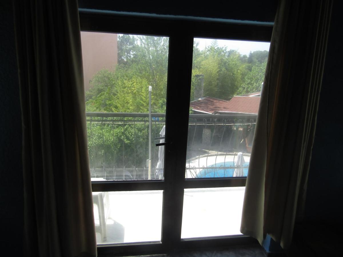 Hostel Papagal Varna Exterior photo